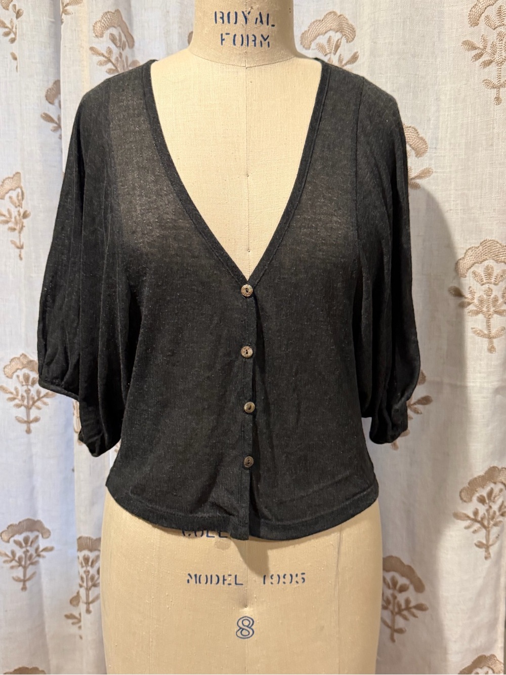 7 For All Mankind Charcoal Gray Button-Front Cropped Cardigan